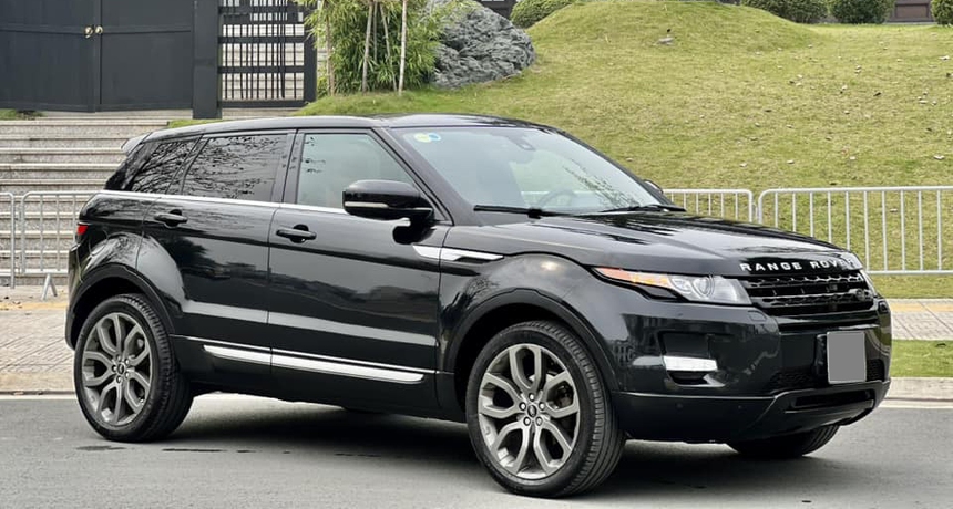 Chiếc Range Rover giá hơn 800 triệu đồng này sẽ khiến người dùng phải cân nhắc thay vì lựa chọn Corolla Cross 'kém sang' hơn - Ảnh 2. Chiếc Range Rover giá hơn 800 triệu đồng này sẽ khiến người dùng phải cân nhắc thay vì lựa chọn Corolla Cross 'kém sang' hơn - Ảnh 2.