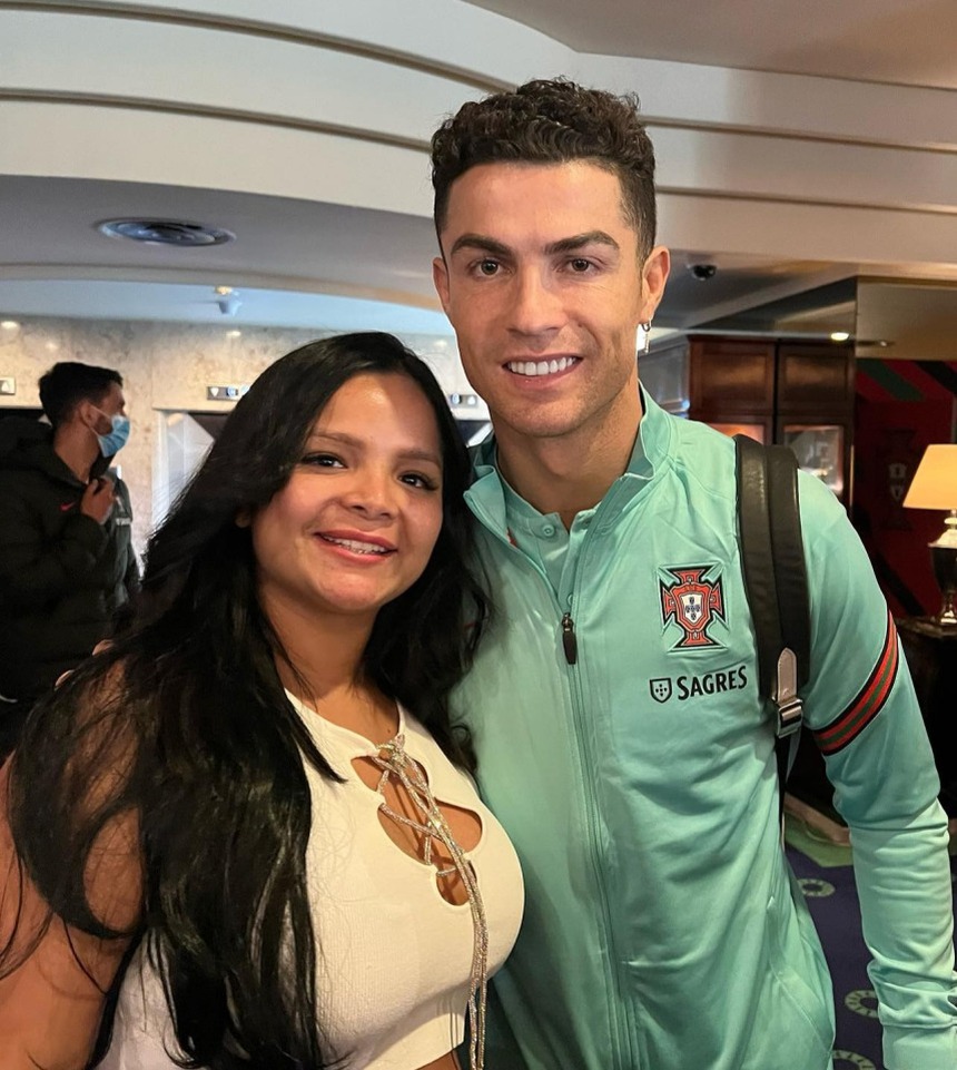 Ronaldo bị tố 'thao túng tâm lý' để quan hệ với quan hệ với blogger nổi tiếng tại khách sạn - Ảnh 2.