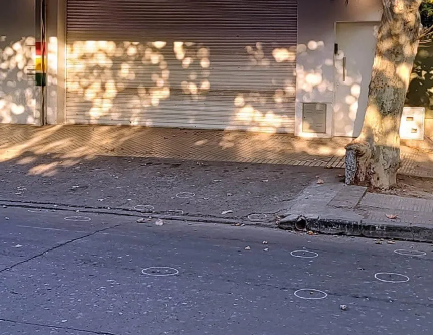 Công bố hình ảnh đầu tiên về vụ xả súng và lời đe dọa nhắm vào Messi - Ảnh 3.