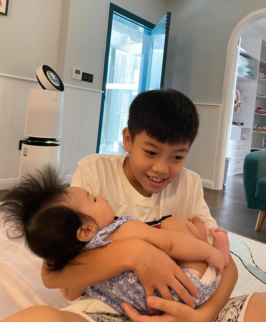 Cách giáo dục con cực "độc lạ" của đại gia Việt: Người nuông chiều con tới bến, người dạy con từ những điều nhỏ nhất trong cuộc sống - Ảnh 7.