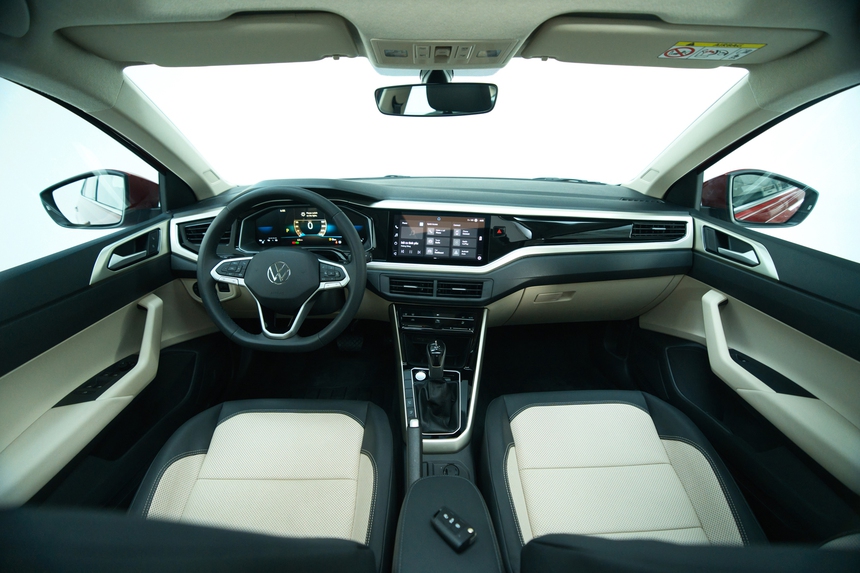 Volkswagen Virtus ra mắt Việt Nam: Sedan hạng B nhưng giá gần 1 tỷ đồng, ngang Camry và Mazda6 - Ảnh 8.