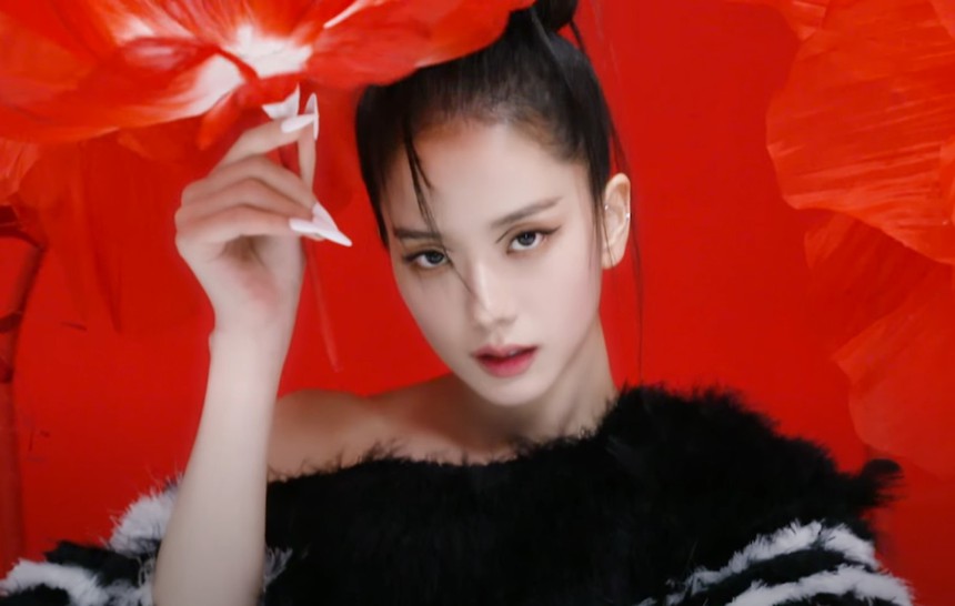 Phản ứng của Blackpink khi nghe album solo đầu tay của Jisoo - Ảnh 3. Phản ứng của Blackpink khi nghe album solo đầu tay của Jisoo - Ảnh 3.