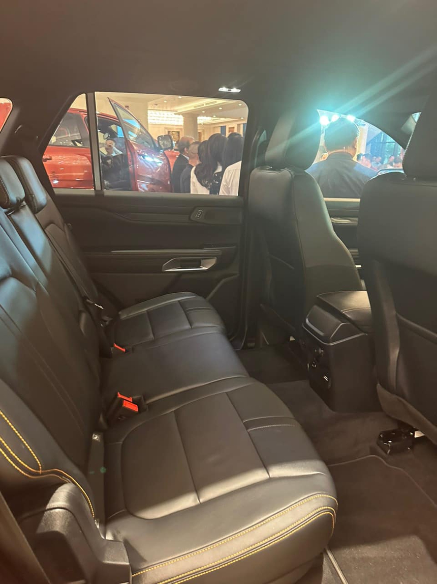 Ford Everest Wildtrak đã về đại lý Việt Nam: Giá 1,5 tỷ đồng, dự kiến giao xe tháng 5, nỗ lực cạnh tranh Santa Fe - Ảnh 6.