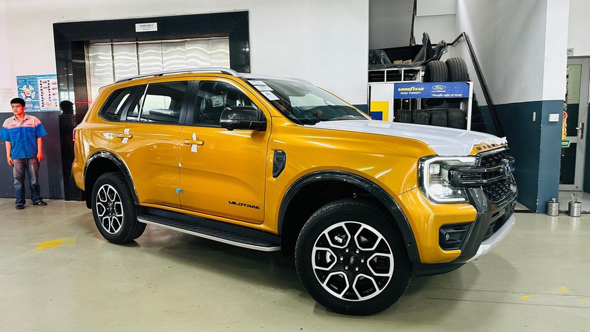 Ford Everest Wildtrak đã về đại lý Việt Nam: Giá 1,5 tỷ đồng, dự kiến giao xe tháng 5, nỗ lực cạnh tranh Santa Fe - Ảnh 2.