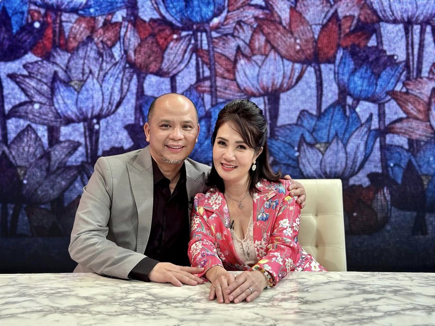 Cuộc hôn nhân 27 năm của Anh Tuấn - Nguyệt Hằng: Mỗi lần tranh cãi lại có thêm một người con  - Ảnh 2.