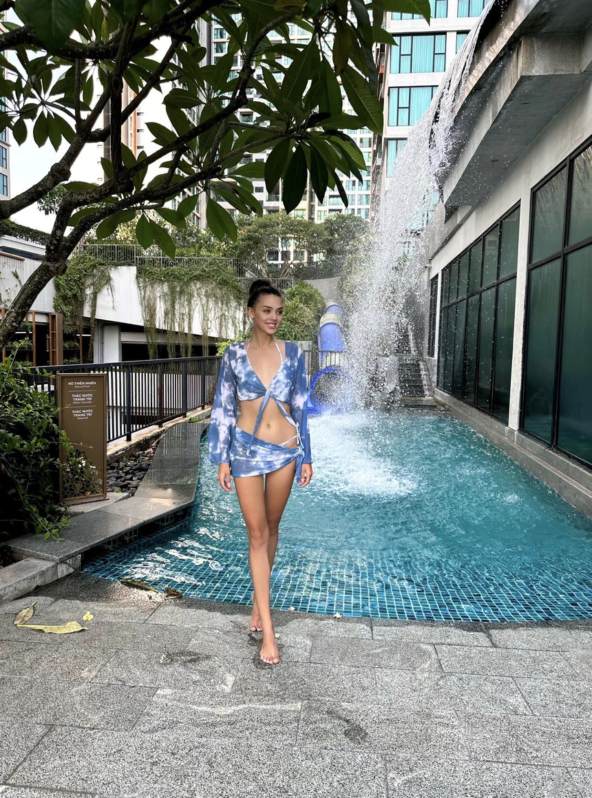 Vợ Tây diện bikini khoe body nóng bỏng, Bùi Tiến Dũng đòi yêu lại từ đầu - Ảnh 4.