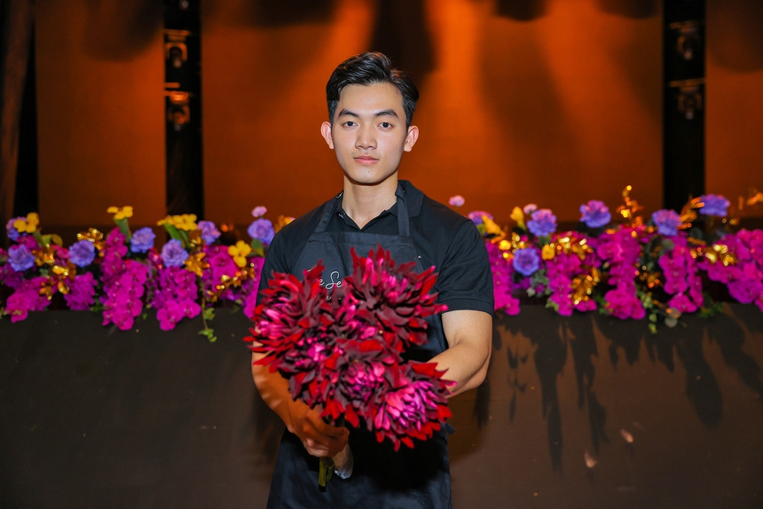 Lễ trao Giải Cống hiến 2023: Hội tụ hàng trăm loài hoa đẹp trong nước và nhiều nơi trên thế giới - Ảnh 8.