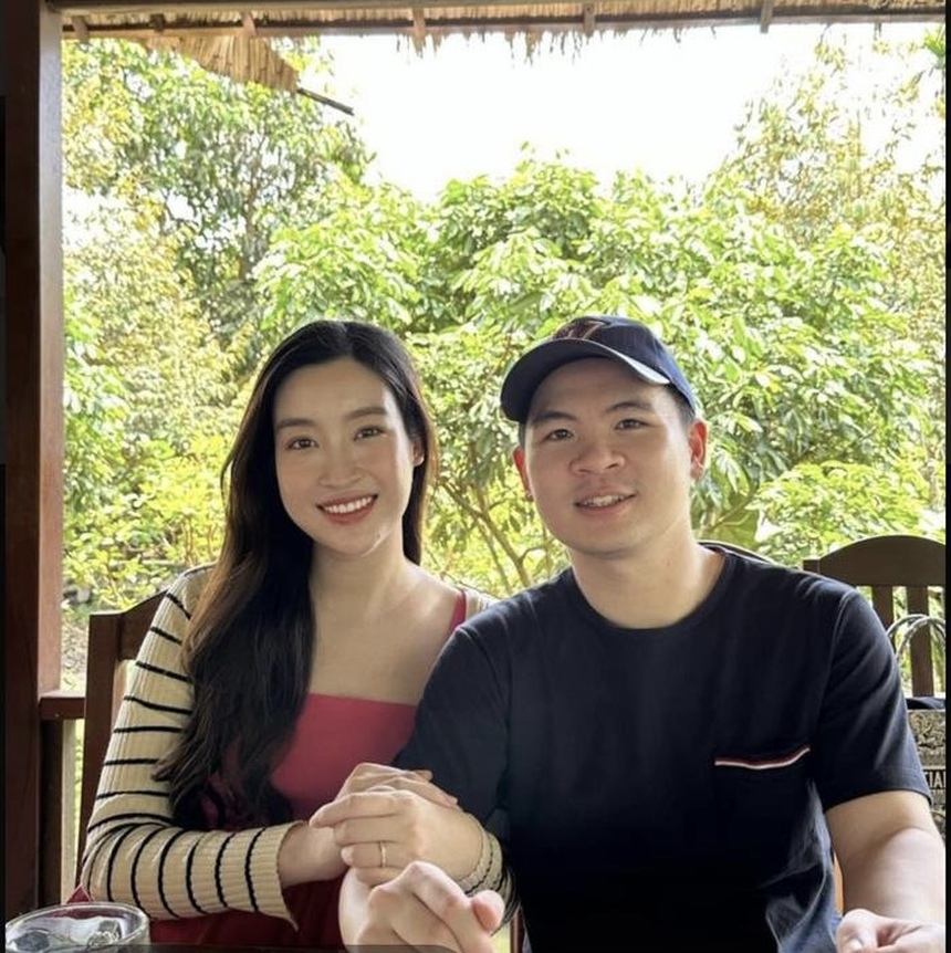 Đỗ Mỹ Linh 'xả kho' loạt khoảnh khắc hiếm của ông xã, để lộ chi tiết được cưng chiều hết mực - Ảnh 6.