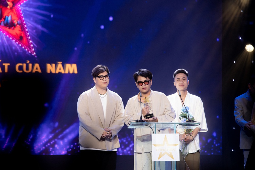 Cống hiến 2023: Hoàng Thùy Linh bật khóc ôm chầm Tóc Tiên khi 'đại thắng', Mỹ Tâm - MONO đều có giải mang về - Ảnh 8.