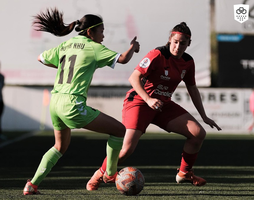 Lank cho Huỳnh Như nghỉ phép đá vòng loại Olympic, HLV Mai Đức Chung mừng ra mặt - Ảnh 3.