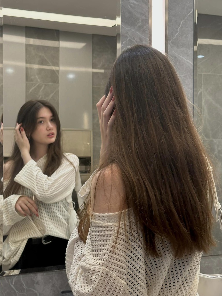 Em gái đăng ảnh 'hững hờ' khiến Đặng Văn Lâm cảm thấy lo lắng - Ảnh 2.