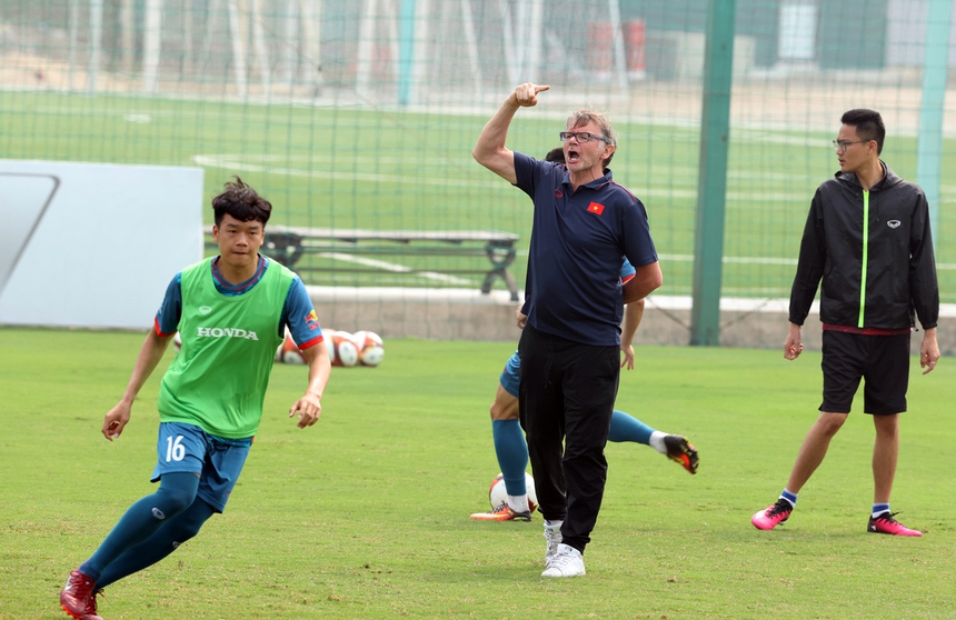 Câu chuyện thể thao: Lâu đài trên cát… - Ảnh 1.