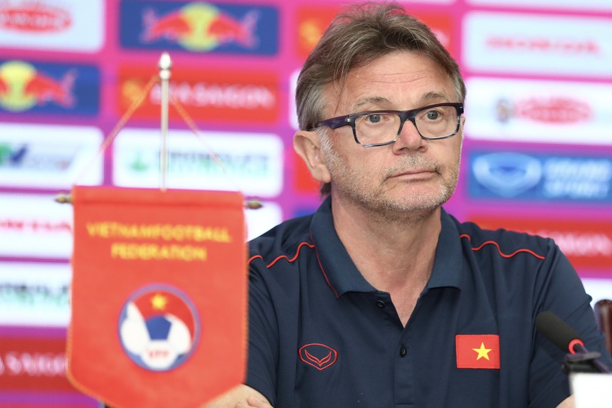 Gửi 'đề nghị khó' đến V.League, cuối cùng HLV Troussier đã hiểu được nỗi lòng của thầy Park - Ảnh 1. Gửi 'đề nghị khó' đến V.League, cuối cùng HLV Troussier đã hiểu được nỗi lòng của thầy Park - Ảnh 1.