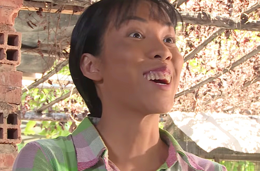 Choáng với nhan sắc thật của 'chị gái xấu nhất màn ảnh Việt', xinh đẹp thế này mà toàn đóng vai không ưa nổi? - Ảnh 3.