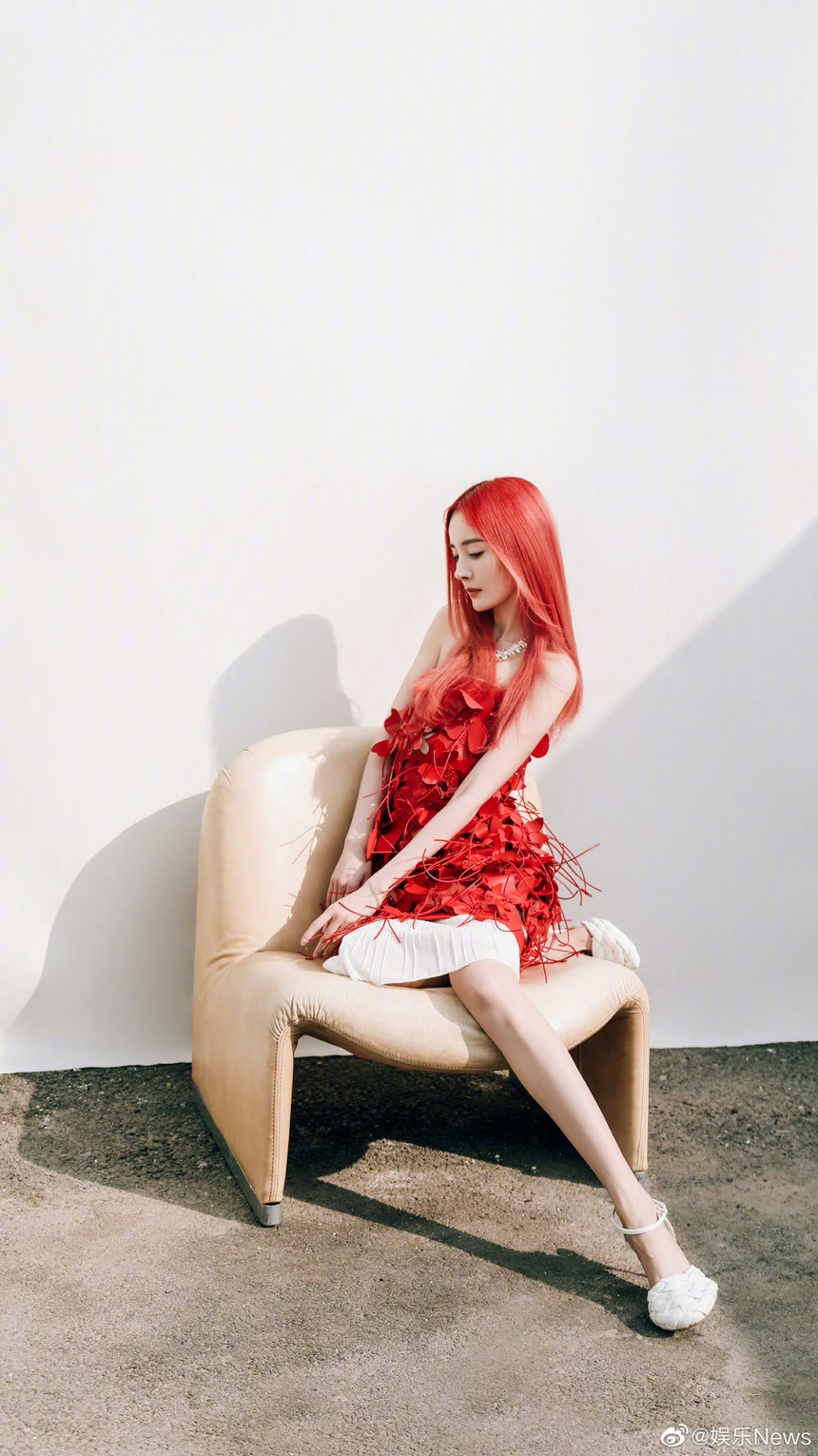 Không muốn yêu đương, Dương Mịch có ý định giành quyền nuôi con? - Ảnh 5. Không muốn yêu đương, Dương Mịch có ý định giành quyền nuôi con? - Ảnh 5.