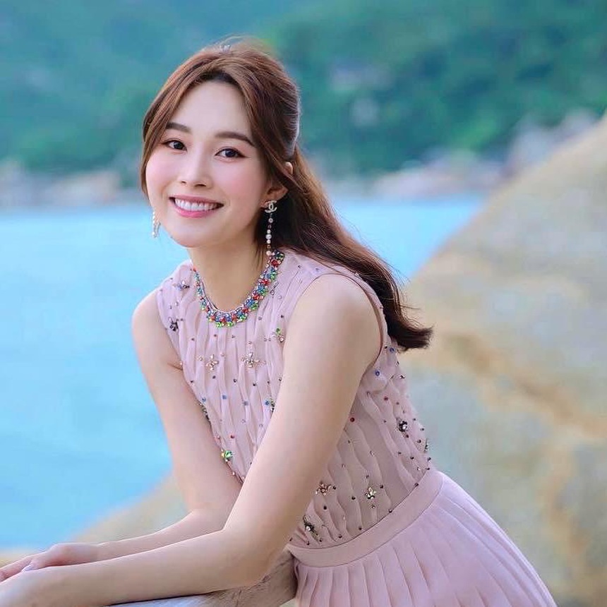 Đặng Thu Thảo và Phương Nhi bùng nổ visual khi chung khung hình: Nhan sắc bất phân thắng bại, camera thường không 'hại' nổi - Ảnh 6.