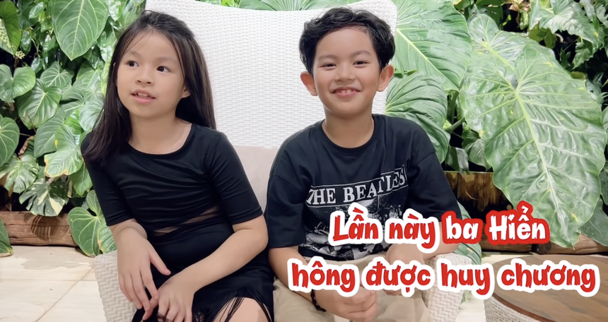 Con trai Khánh Thi - Phan Hiển hồn nhiên: "Lần này ba của Bi không được huy chương nên Bi cũng vui lắm" - Ảnh 2.