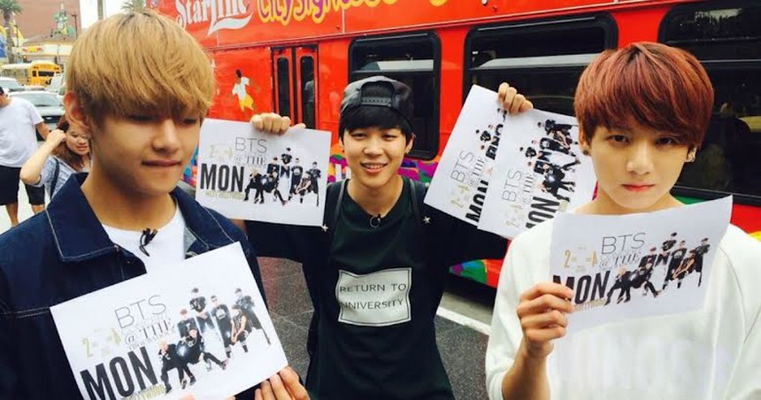 V BTS tiết lộ lý do vẫn lo lắng khi biểu diễn trực tiếp - Ảnh 2.