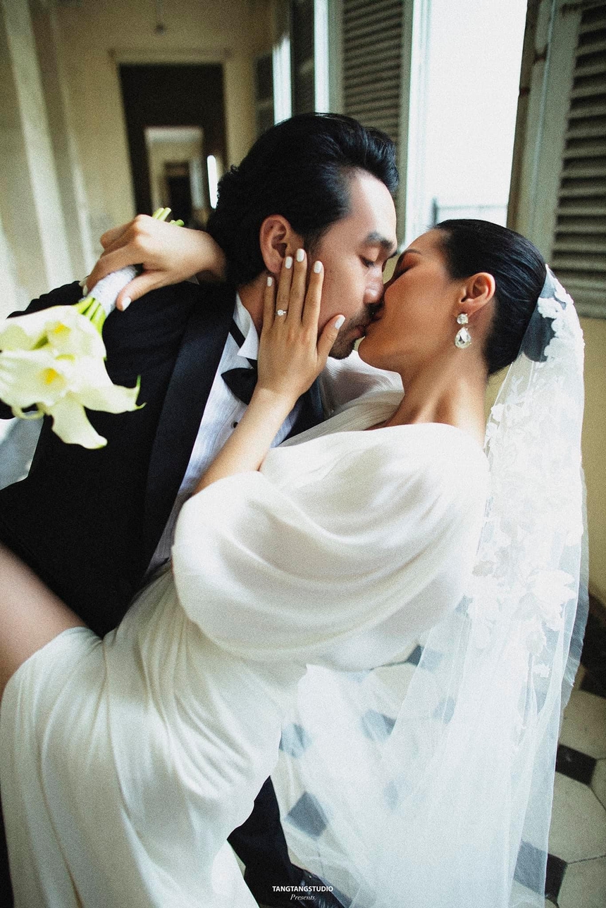 Kathy Uyên rạng rỡ trong tiệc trước ngày cưới, Diễm My 9X cùng Hà Tăng góp mặt  - Ảnh 7.