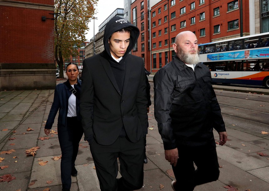 Tin bóng đá MU 4/3: Hậu vệ từ chối đến MU vì muốn làm đội trưởng Barca, Greenwood hết cơ hội đá cho tuyển Anh - Ảnh 5.