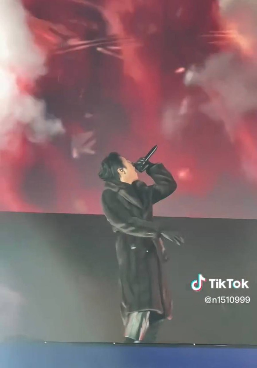 Khoảnh khắc phụ huynh Sơn Tùng M-TP và MONO chăm chú xem 2 con biểu diễn, "chị mẹ" còn làm 1 hành động đúng chuẩn fan girl - Ảnh 5. Khoảnh khắc phụ huynh Sơn Tùng M-TP và MONO chăm chú xem 2 con biểu diễn, "chị mẹ" còn làm 1 hành động đúng chuẩn fan girl - Ảnh 5.