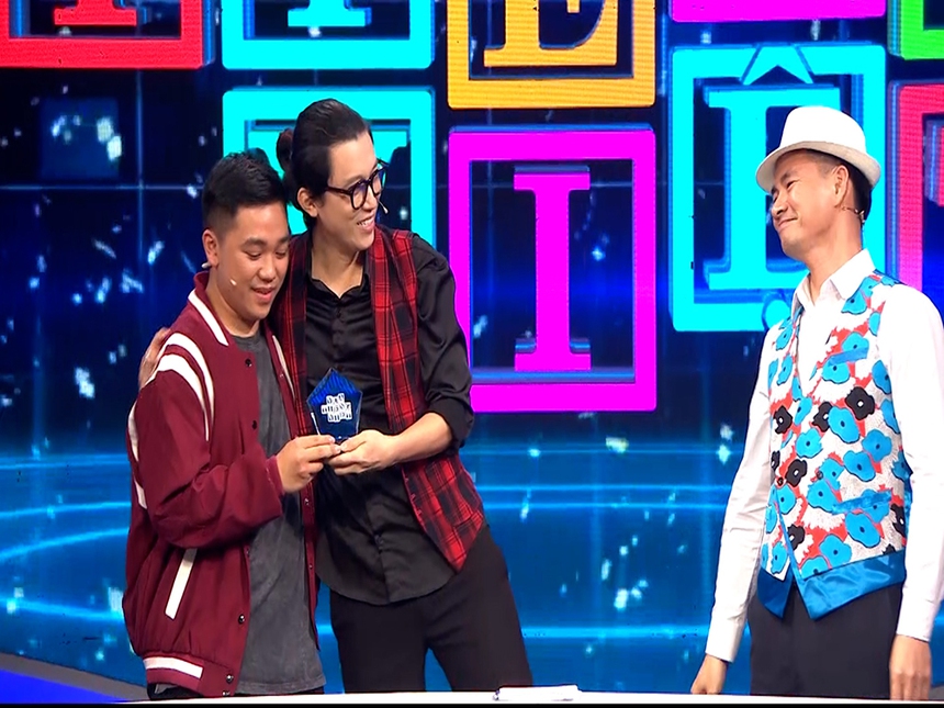 Quang Minh nhóm Oplus chinh phục ngai vàng Vua Tiếng Việt 'ẵm' 320 triệu đồng - Ảnh 1.