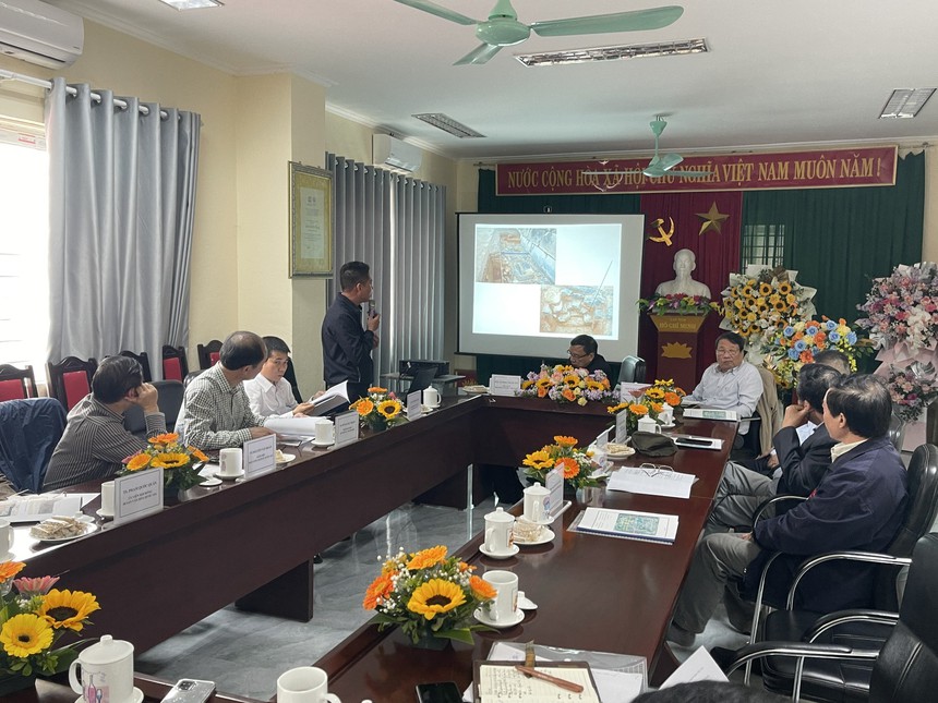 Nhiều phát hiện mới tại khu vực 4 cổng và tường thành Di sản thế giới Thành nhà Hồ - Ảnh 1.