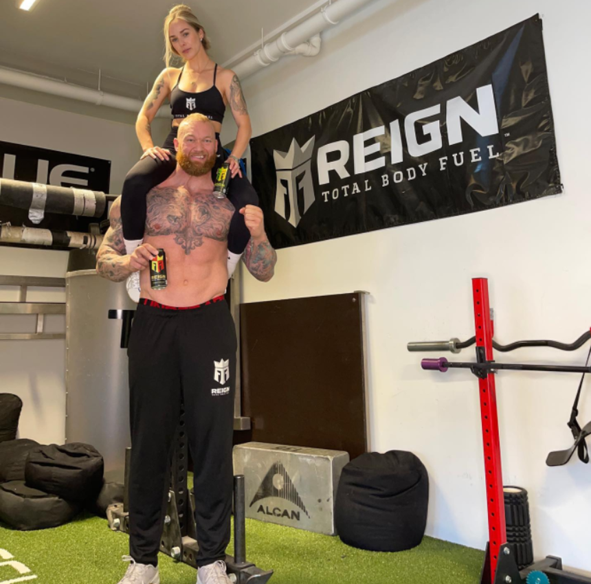 Người khỏe nhất hành tinh Thor Bjornsson gây sốt bằng màn nhấc bổng 'nóc nhà' lên không - Ảnh 3.