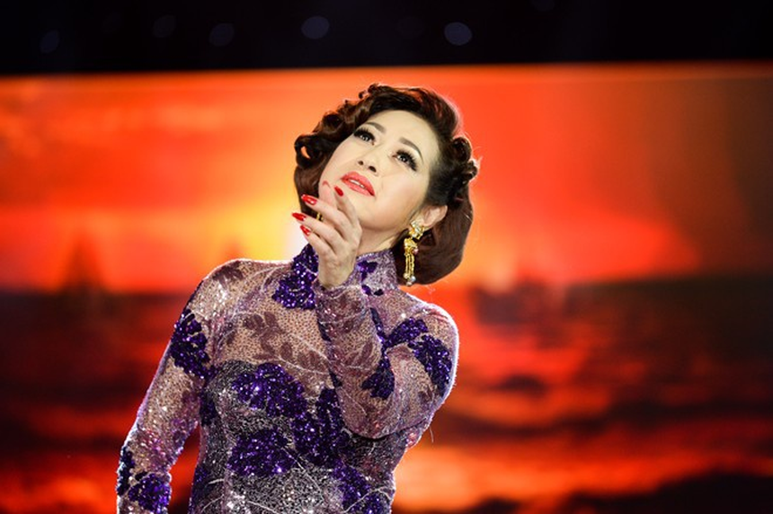 Ý Lan: Nghị lực vượt lên bệnh tật, mất mát và giọng hát đi ngược quy luật ở tuổi U70 - Ảnh 5.