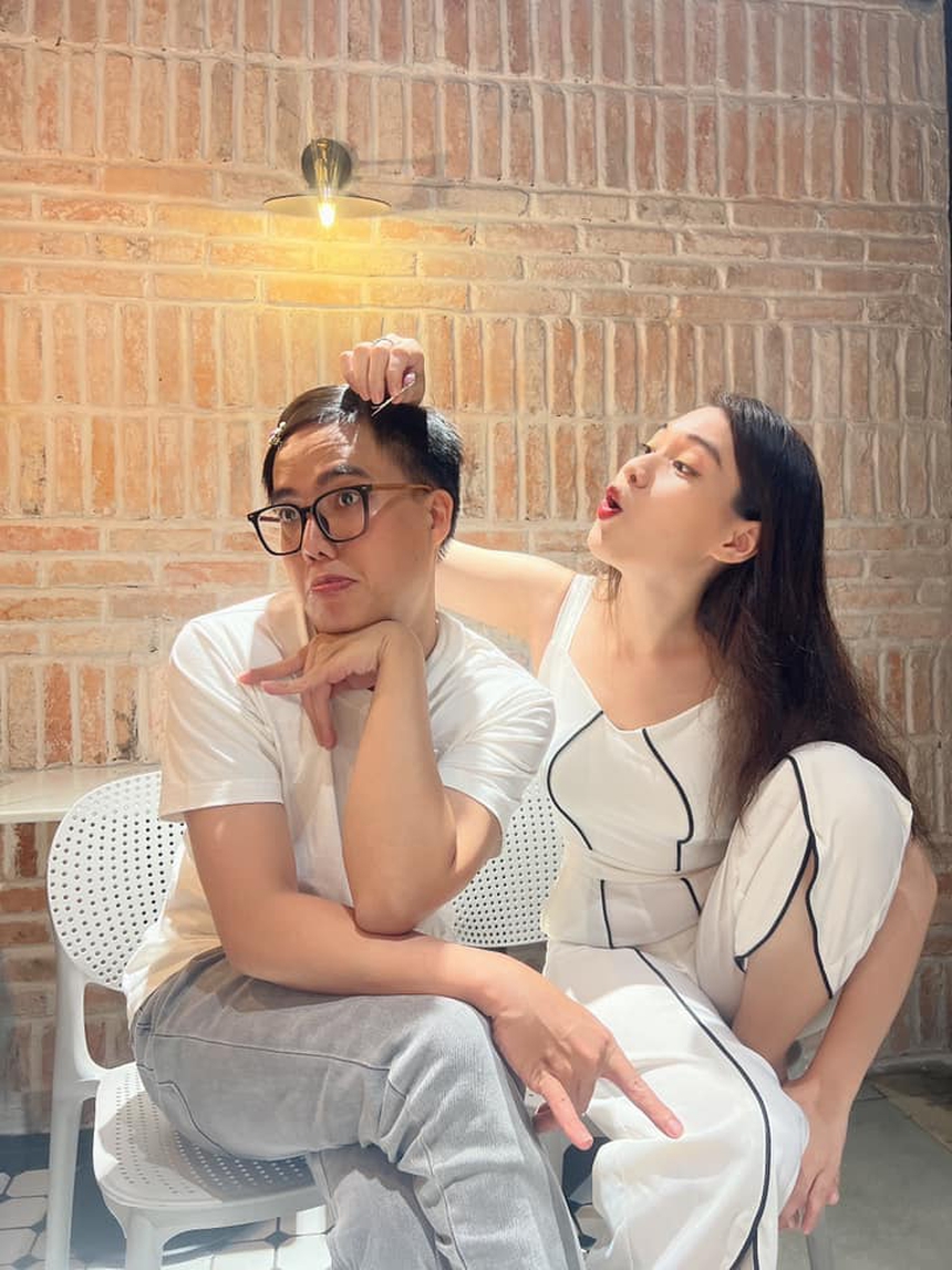 Duy Khương - học trò Trấn Thành: Ba mẹ ly hôn lúc 4 tháng tuổi, từng bị lừa 23 tỷ và cuộc sống hiện tại bên vợ kém 8 tuổi - Ảnh 5.