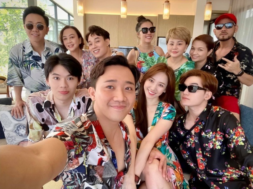 Từ vụ Trấn Thành gặp ồn ào ở rạp phim, Hari Won để lộ 2 quy tắc của nhóm bạn đình đám showbiz  - Ảnh 3.