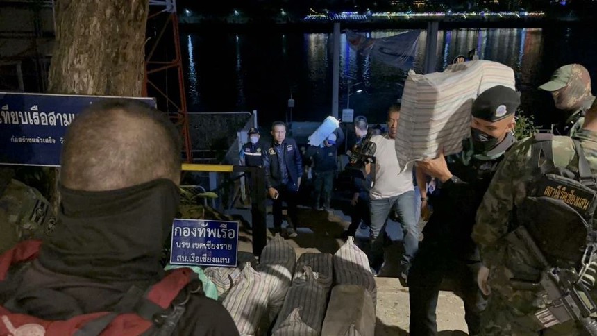 Chuyện triệt phá hang ổ ma túy ở Tam giác Vàng: Thu giữ hàng triệu viên thuốc sau trận đấu súng đẫm máu - Ảnh 2.