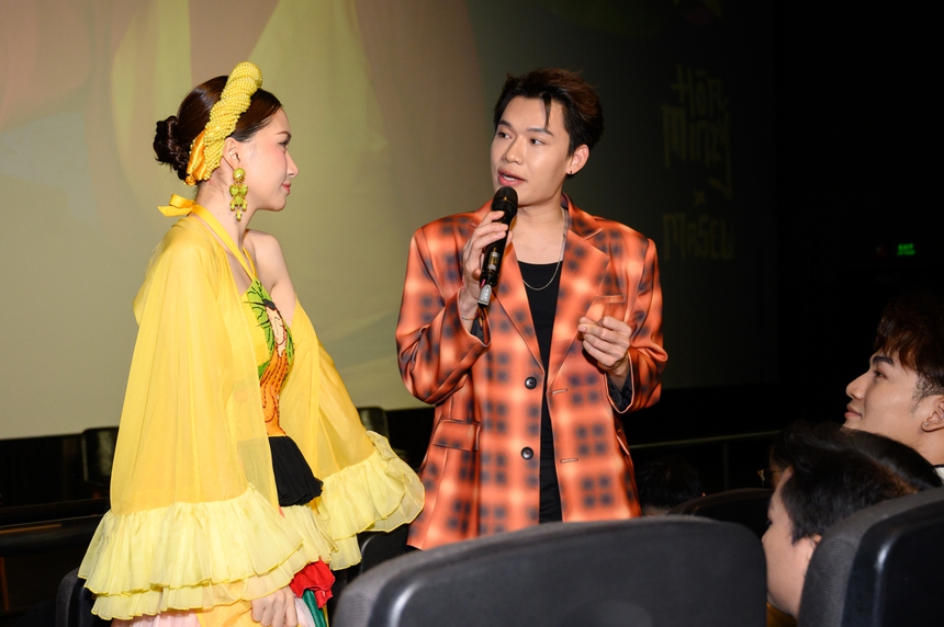 Hòa Minzy thẳng thắn khi bị so sánh với Hoàng Thùy Linh: "Tôi tự tin về nhan sắc, về nét diễn và 'độ điên' của mình!" - Ảnh 12.