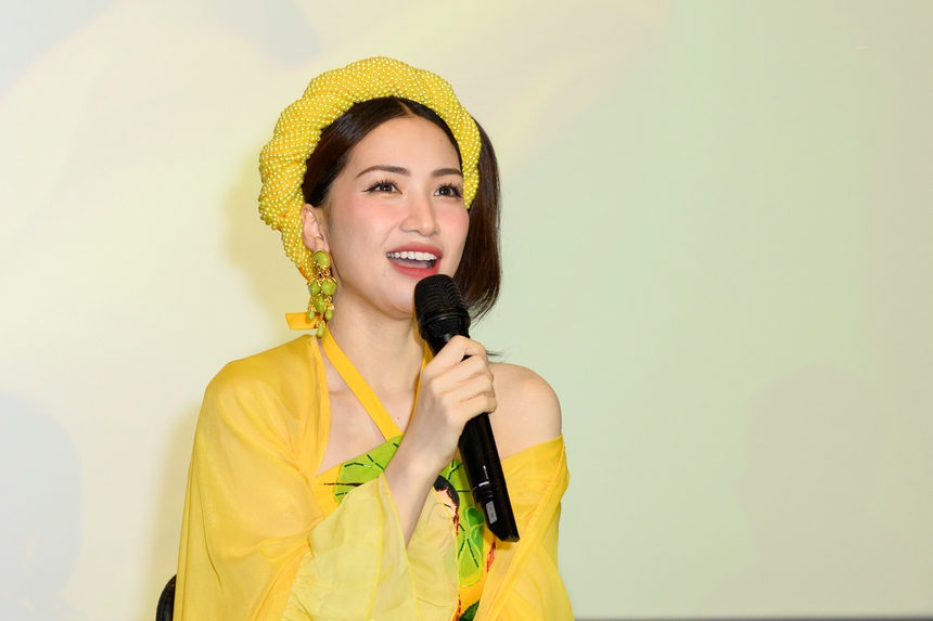 Hòa Minzy thẳng thắn khi bị so sánh với Hoàng Thùy Linh: "Tôi tự tin về nhan sắc, về nét diễn và 'độ điên' của mình!" - Ảnh 4.