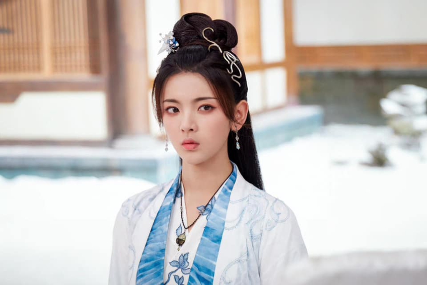 Dương Siêu Việt - Lý Lan Địch: Nữ chính 2 phim cổ trang hot nhất hiện tại, ai diễn dở hơn ai - Ảnh 2.