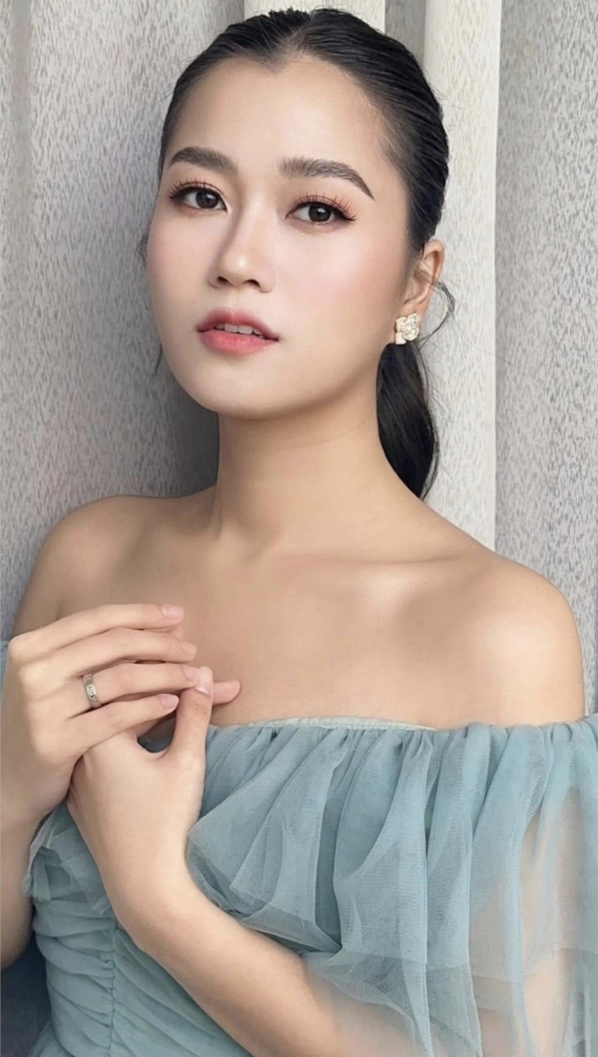 Lâm Vỹ Dạ lộ nhan sắc khác lạ làm dấy lên nghi vấn can thiệp 'dao kéo'? - Ảnh 2.