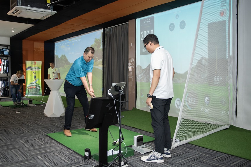 Học viện đào tạo bộ môn thể thao quý tộc tại Việt Nam: Được nữ tay đua chuẩn quốc tế đầu tư, cam kết hoàn lại 100% học phí nếu học viên không đạt được trình độ đầu ra! - Ảnh 2. Học viện đào tạo bộ môn thể thao quý tộc tại Việt Nam: Được nữ tay đua chuẩn quốc tế đầu tư, cam kết hoàn lại 100% học phí nếu học viên không đạt được trình độ đầu ra! - Ảnh 2.