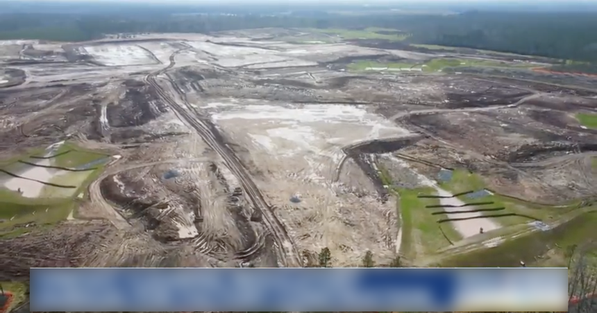 Ngắm khu đất VinFast chọn làm nhà máy xe điện tại Mỹ: Vẫn trong quá trình san lấp, rộng thẳng cánh cò bay - Ảnh 2. Ngắm khu đất VinFast chọn làm nhà máy xe điện tại Mỹ: Vẫn trong quá trình san lấp, rộng thẳng cánh cò bay - Ảnh 2.