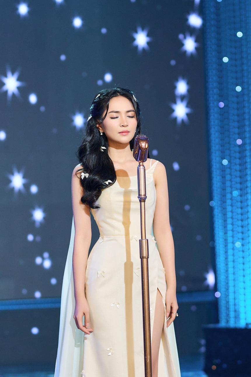 Ca sĩ Duyên Quỳnh làm mới "Nhật ký của mẹ", không áp lực nếu bị so sánh với Hiền Thục - Ảnh 1.