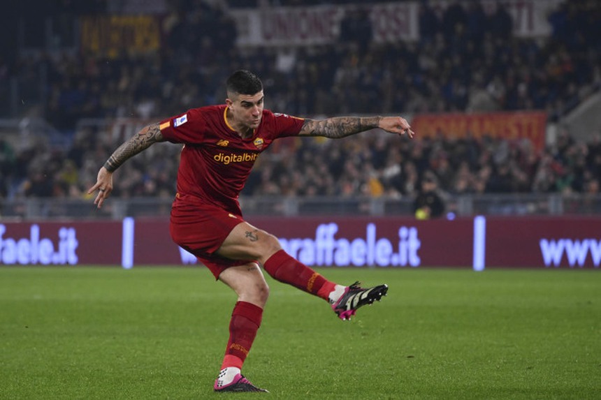 Mancini lập siêu phẩm, Roma ngắt mạch bất bại của Juventus - Ảnh 2.