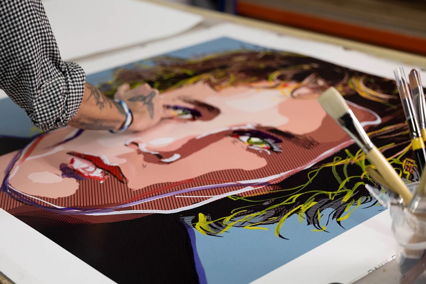 Với nghề tay trái, Johnny Depp đã 'bỏ túi' được nhiều triệu USD chỉ trong vài ngày - Ảnh 8. Với nghề tay trái, Johnny Depp đã 'bỏ túi' được nhiều triệu USD chỉ trong vài ngày - Ảnh 8.