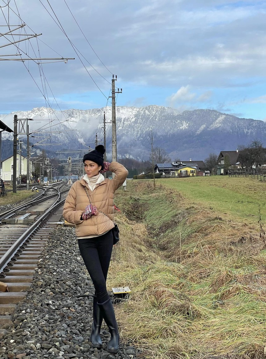 H’hen Niê đăng Facebook rồi chỉnh sửa vội, nghi vấn chia tay bạn trai - Ảnh 6.