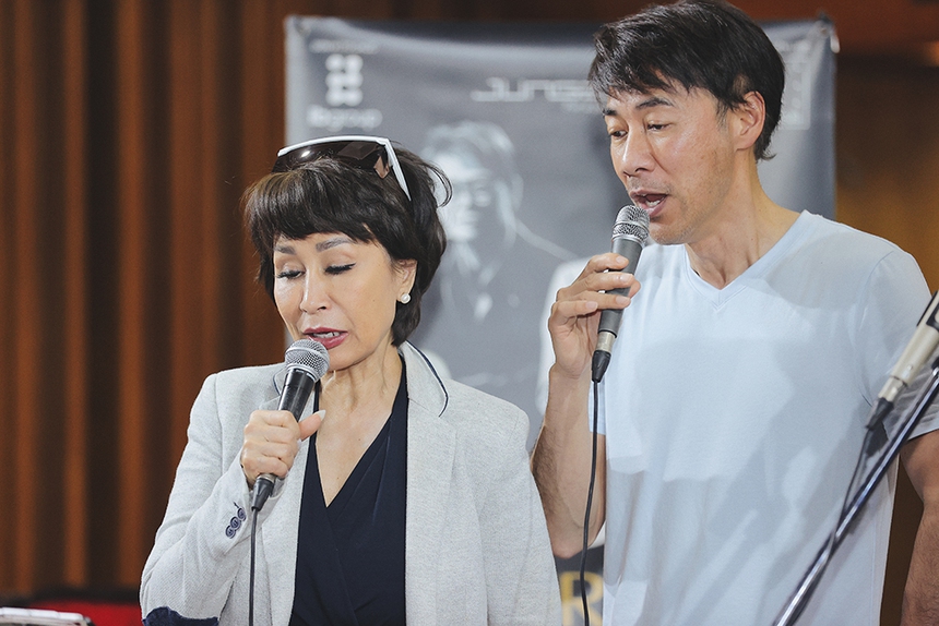 Ca sĩ Tô Chấn Phong: Cảm ơn khán giả cho tôi cơ hội trở lại sân khấu - Ảnh 2.