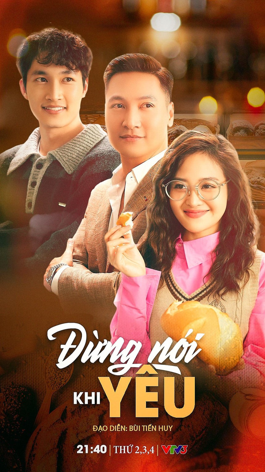 Cùng đã có vợ nhưng 2 nam diễn viên phim VTV hot nhất hiện nay có cảnh hôn khác xa nhau! - Ảnh 6. Cùng đã có vợ nhưng 2 nam diễn viên phim VTV hot nhất hiện nay có cảnh hôn khác xa nhau! - Ảnh 6.