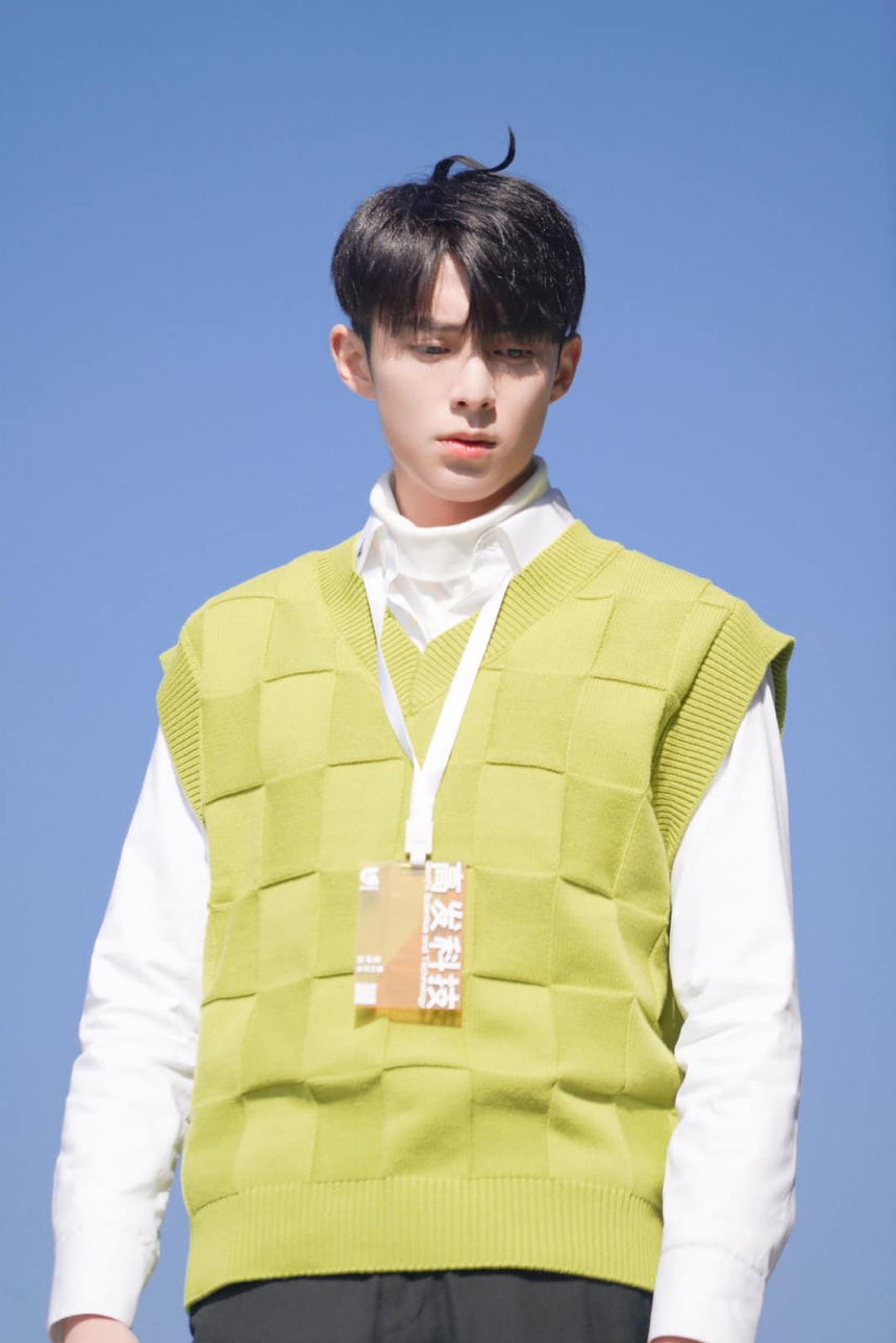 Vương Hạc Đệ trong phim công sở siêu hot 'Hôm nay phải cố lên' có gì khác với thời đóng cặp với Ngu Thư Hân - Ảnh 9. Vương Hạc Đệ trong phim công sở siêu hot 'Hôm nay phải cố lên' có gì khác với thời đóng cặp với Ngu Thư Hân - Ảnh 9.