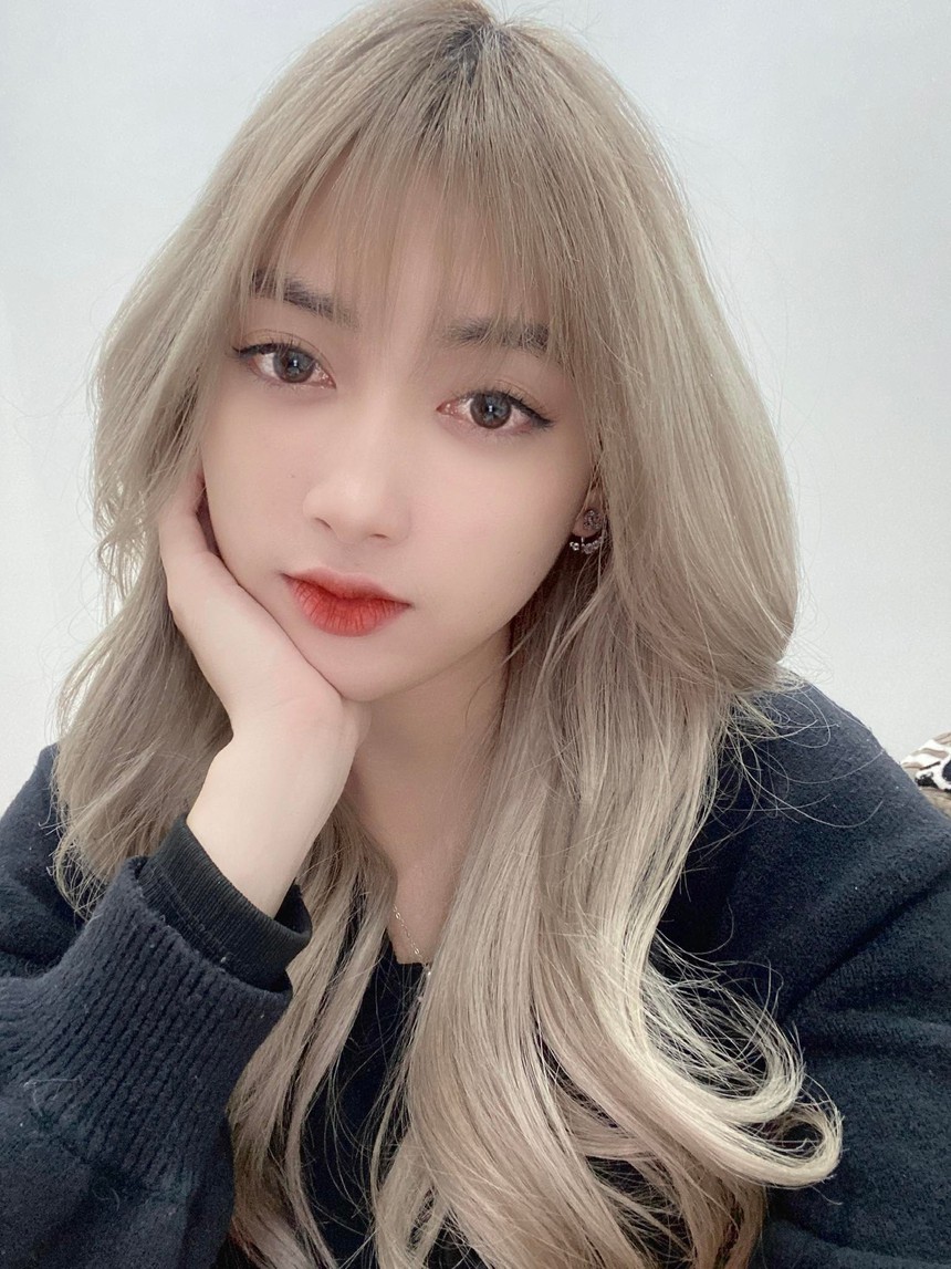 Hậu trường: 'Bóng hồng' hiếm hoi tại PMPL lộ danh tính, là thủ lĩnh của team toàn nam - Ảnh 2.