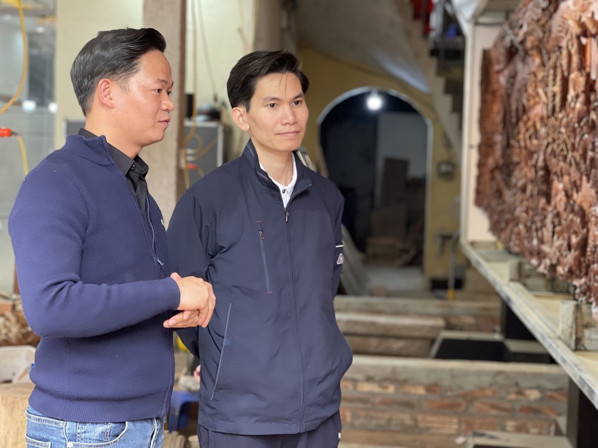 Nghệ nhân tranh gỗ kể về quá trình thực hiện tác phẩm kỷ lục Việt Nam - Ảnh 6.