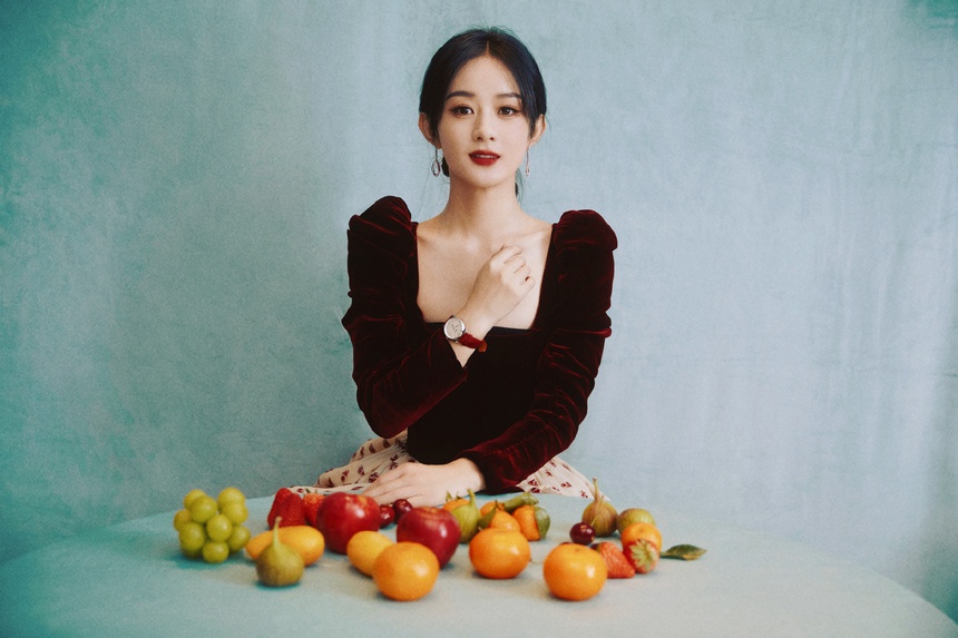 Phim mới của Triệu Lệ Dĩnh lộ thông tin: Nàng tiểu hoa nhận phiên 2? - Ảnh 3. Phim mới của Triệu Lệ Dĩnh lộ thông tin: Nàng tiểu hoa nhận phiên 2? - Ảnh 3.