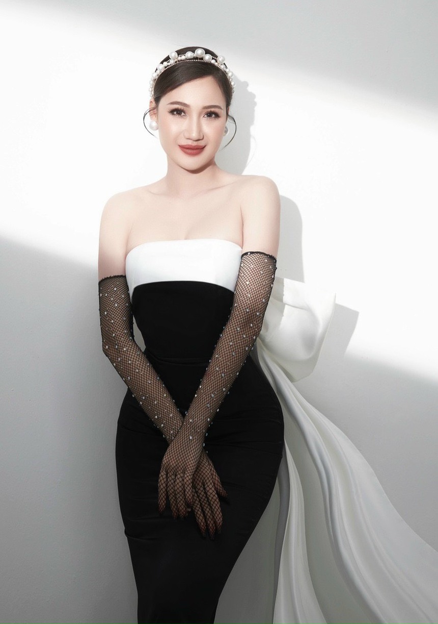 Nữ CEO "uốn nắn" cho 20.000 phụ nữ: Muốn có khí chất thì đừng ăn nói sỗ sàng rồi bao biện "trong bụng không có ý gì đâu" - Ảnh 1.