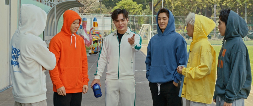 'Khi ta 25' - Bộ phim bất ổn với dàn sao U40 cưa sừng làm nghé - Ảnh 6. 'Khi ta 25' - Bộ phim bất ổn với dàn sao U40 cưa sừng làm nghé - Ảnh 6.